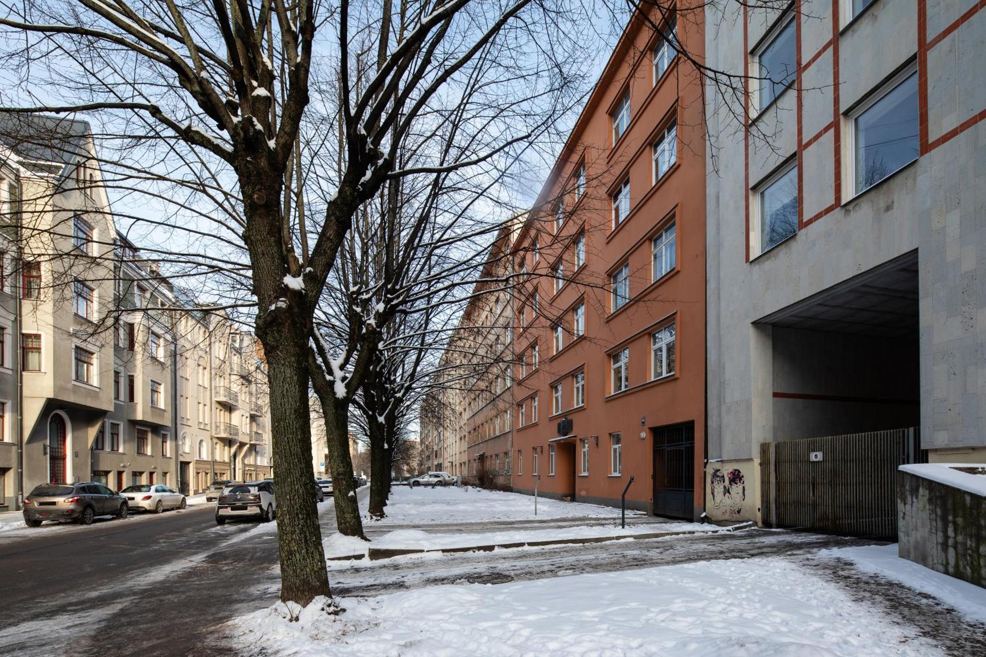 Riga Embassy Center Apartment With Parking Exterior photo