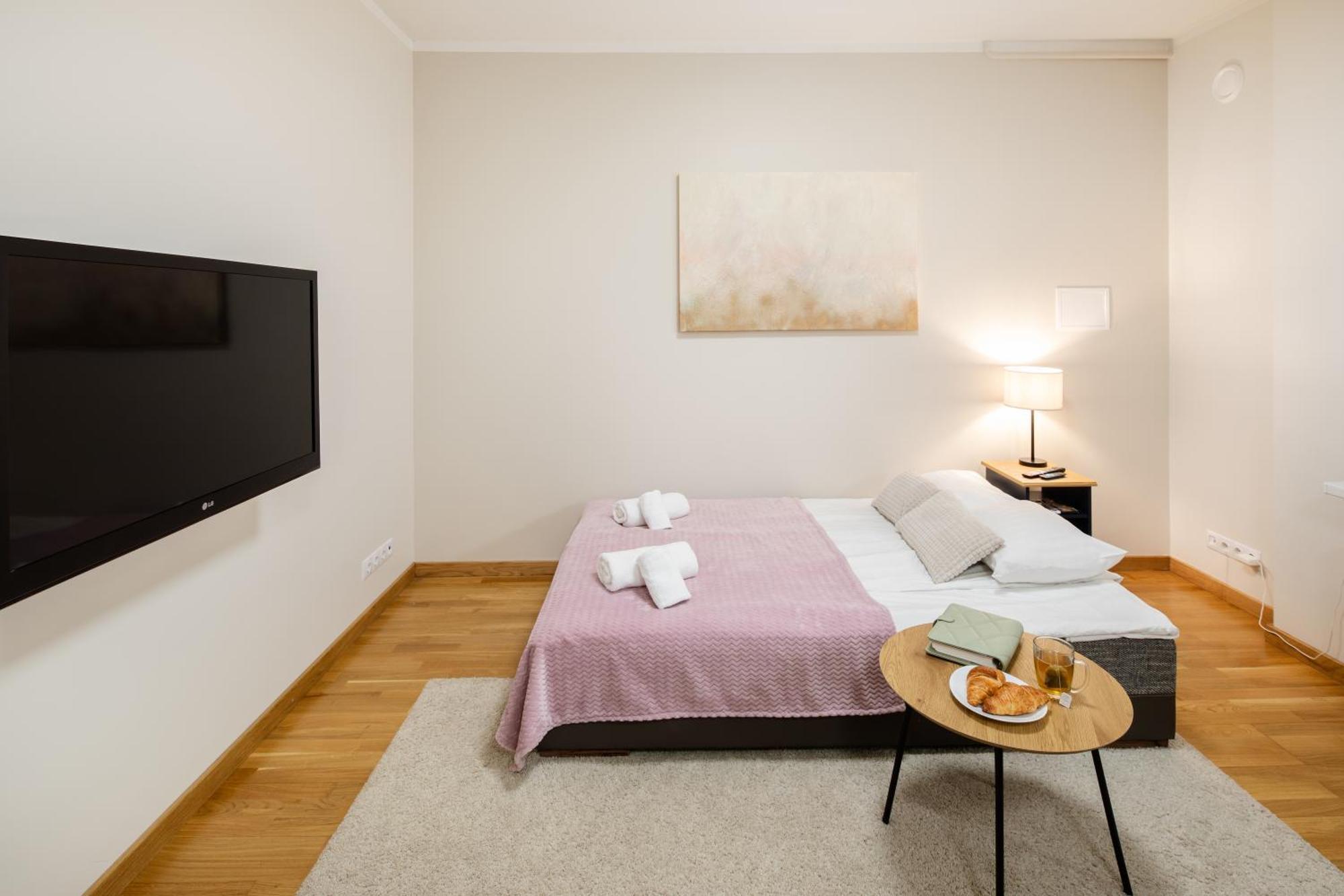 Riga Embassy Center Apartment With Parking Exterior photo