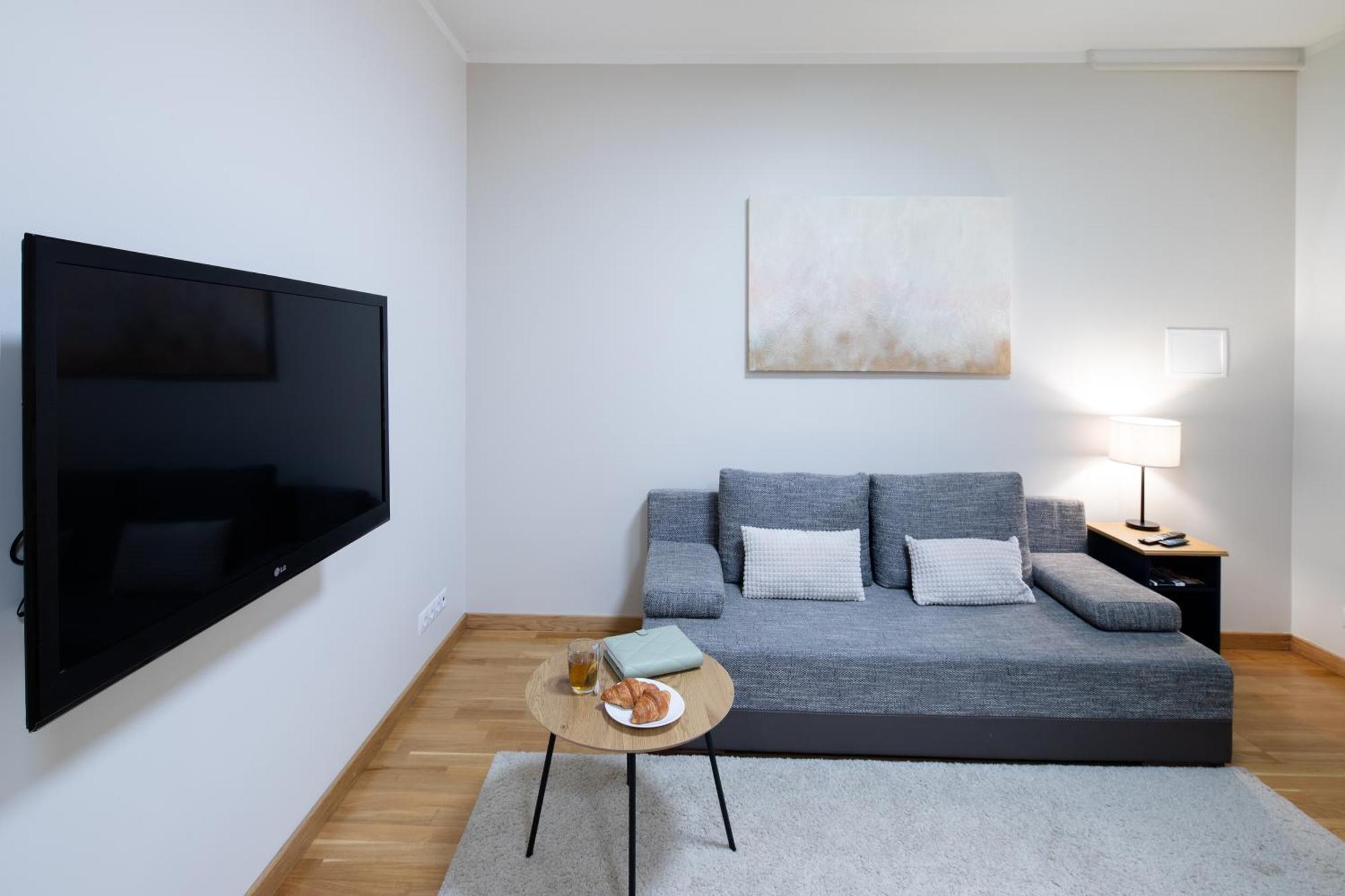 Riga Embassy Center Apartment With Parking Exterior photo