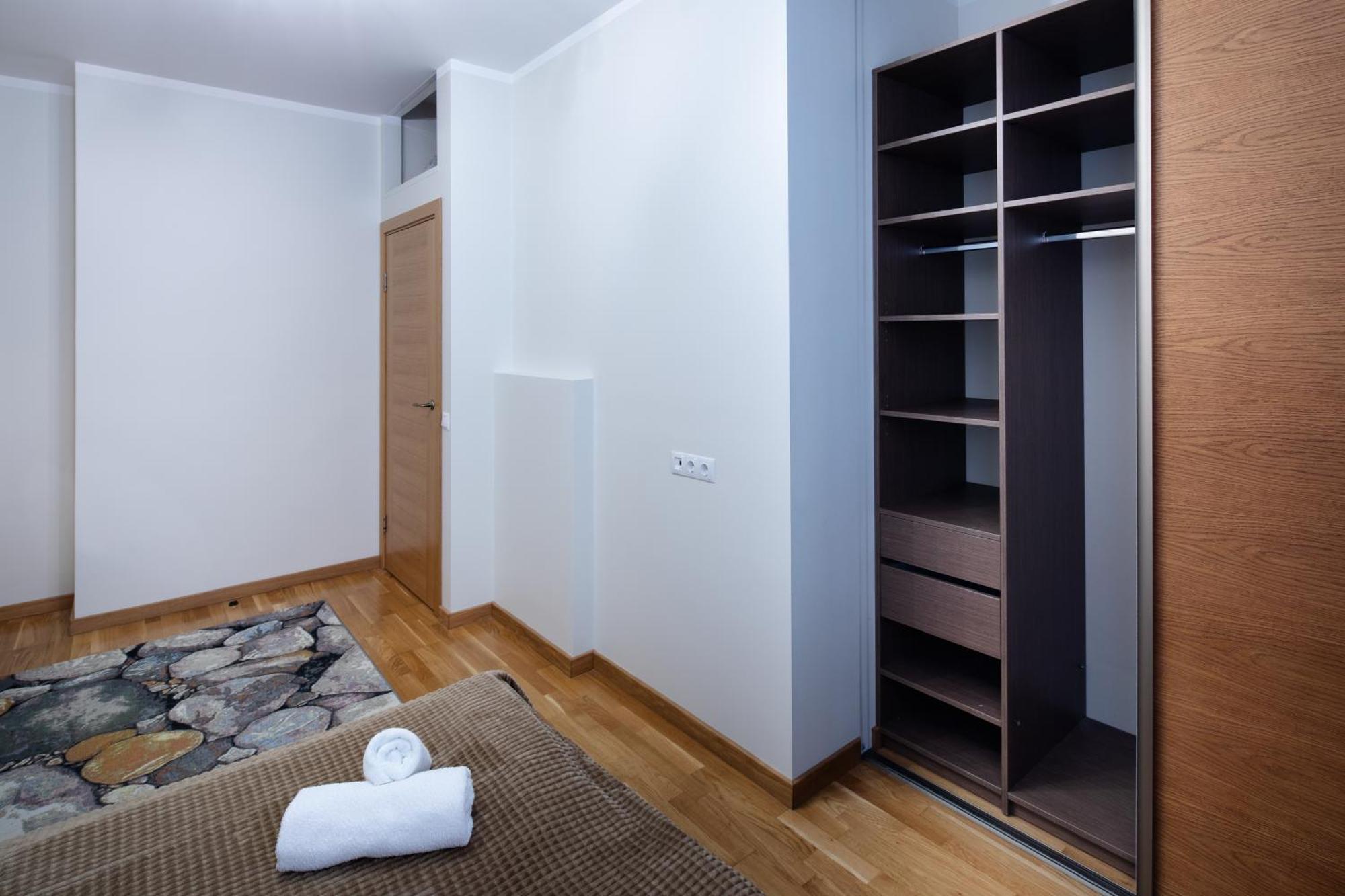 Riga Embassy Center Apartment With Parking Exterior photo